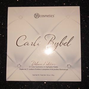 Carli Bybel - Eyeshadow & Highlighter Palette